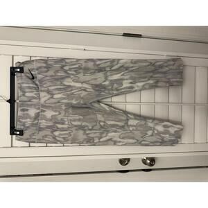 Nike dri-fit capri leggings grey tones